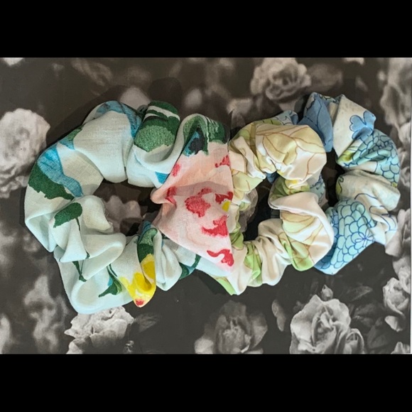 🌻 4/$20Hair tie/ Hair scrunchie/ Spring - Picture 3 of 7